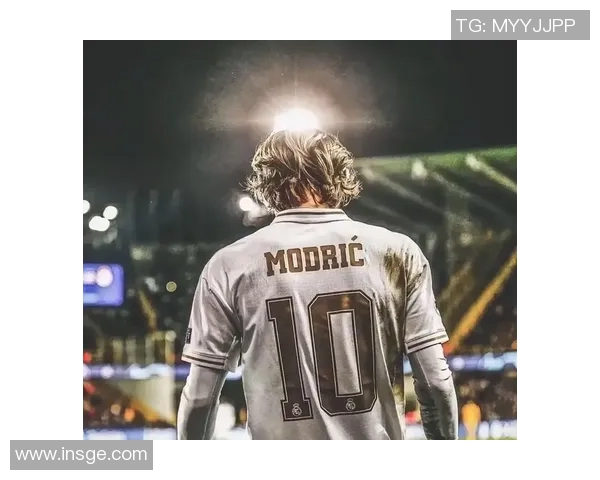 以路易斯·范·加尔为核心探讨LV足球球星的传奇与影响力