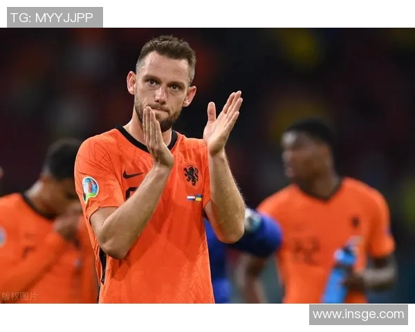 当足球场化作泪海那些令球星潸然泪下的感人瞬间